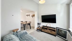 Photo 9- click for photo gallery